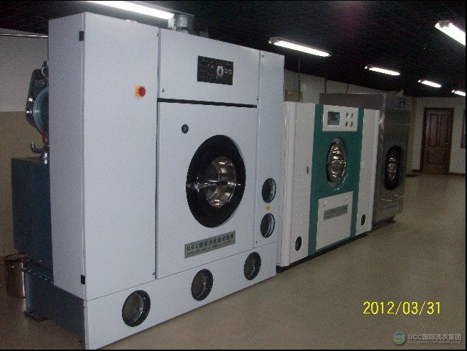 上海UCC干洗设备有限公司生产的大型洗衣设备